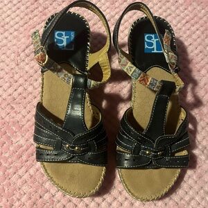 Women’s Black T-Strap Sandals with Patterned Ankle Strap